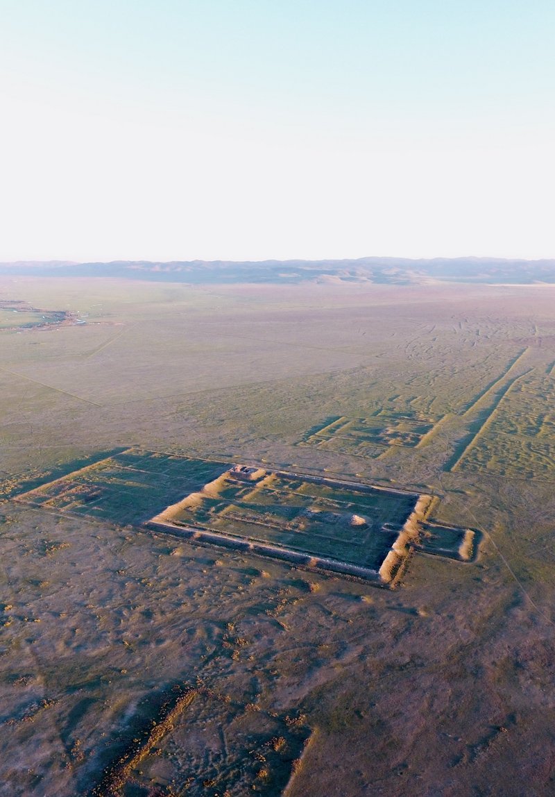 Blick über die alte uighurische Stadtanlage Karabalgasun