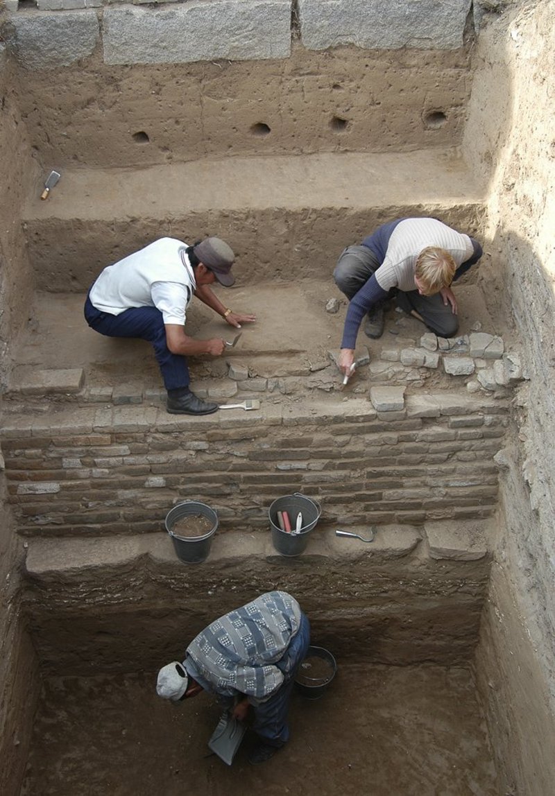 Excavation on the wall of Erdene Zuu