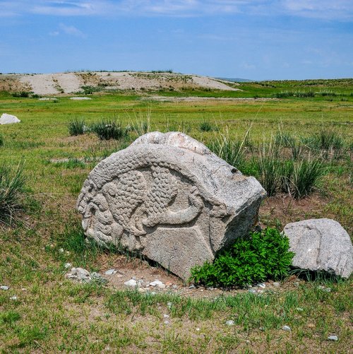 Nomads in the Orkhon Valley – The ancient Uyghur capital Karabalgasun (745–840)